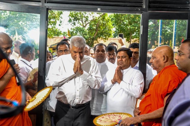 නව සිව් මහල් ගොඩනැගිල්ල විවෘත කිරීම